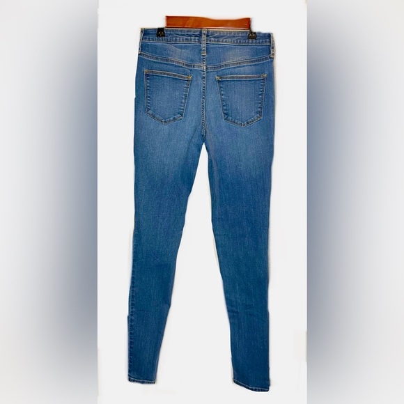 Universal Thread High Rise Skinny Jeans - Picture 2 of 11